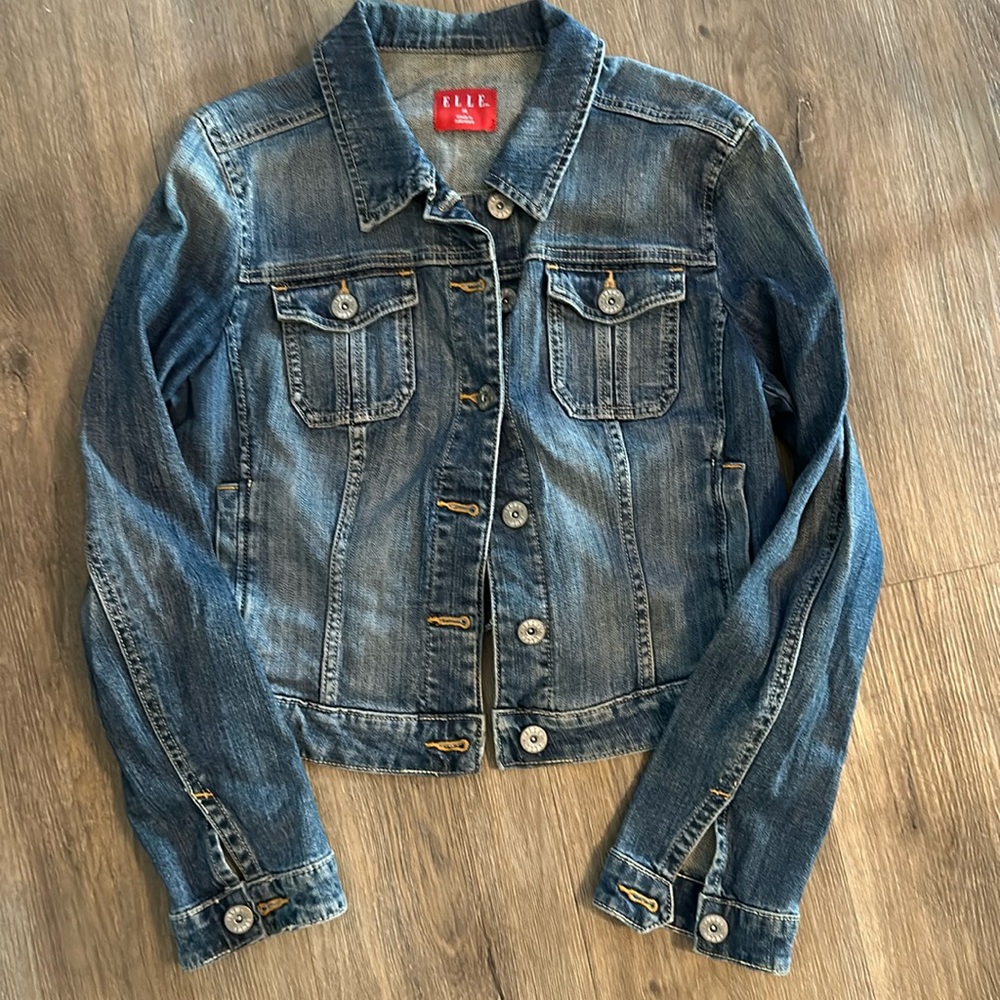 ELLE Denim Jean Jacket Size M Dark Blue Wash Button Front Stretch